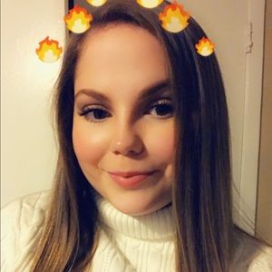 Meet your Posher, Candice